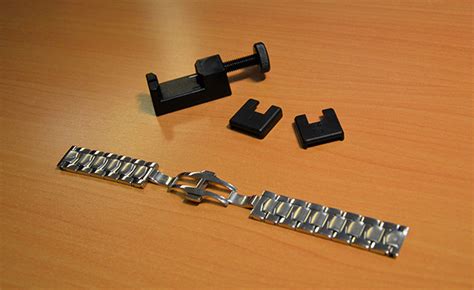 Comment enlever des maillons de votre bracelet acier 